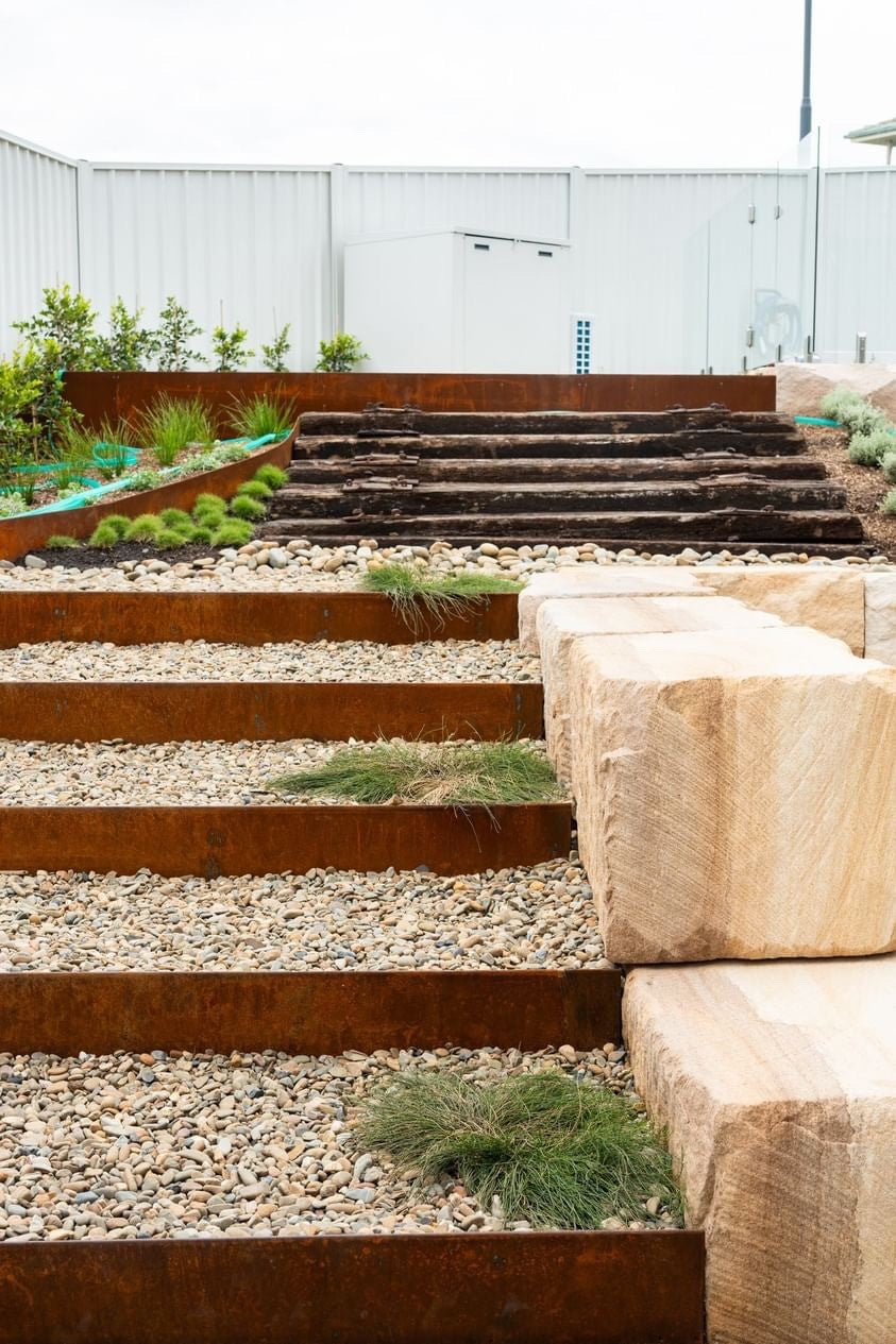 Corten Edging 2400mm [h:100mm W:1.6mm]