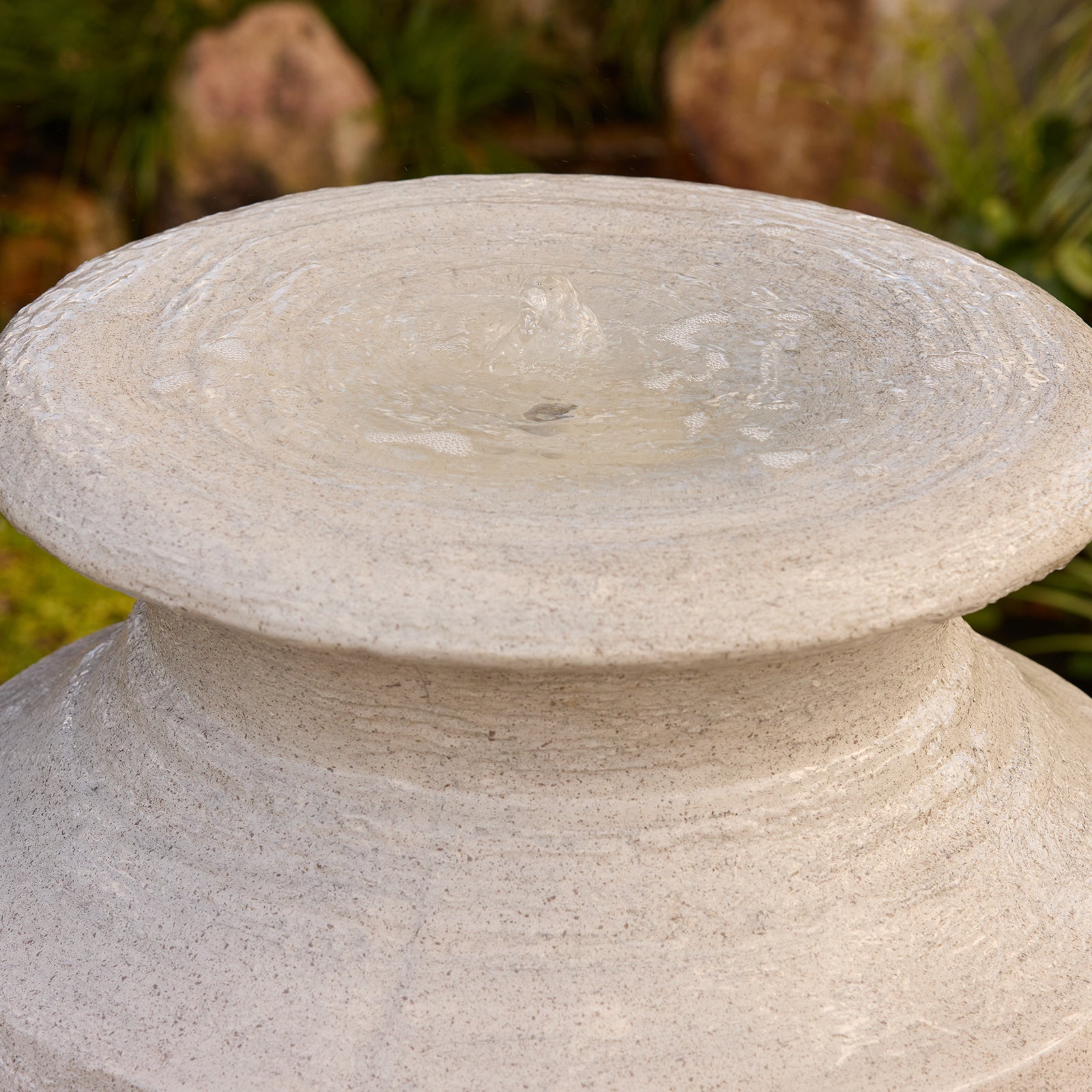 Onde Fountain [finish:sand]