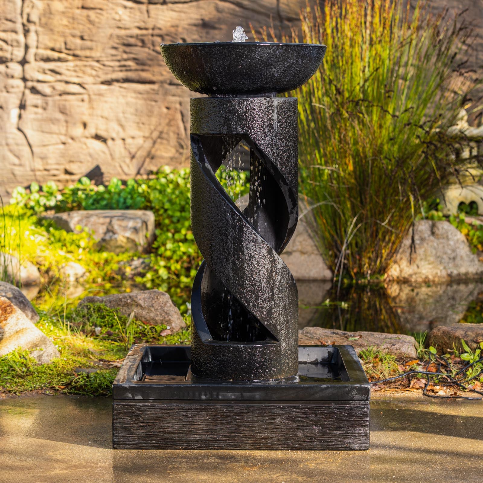 Twirled Bowl Fountain [finish:charcoal]